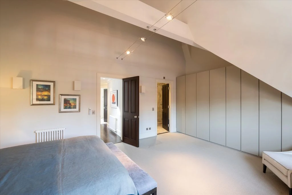 Piso en Londres, Reino Unido, 220 m² - imagen 3