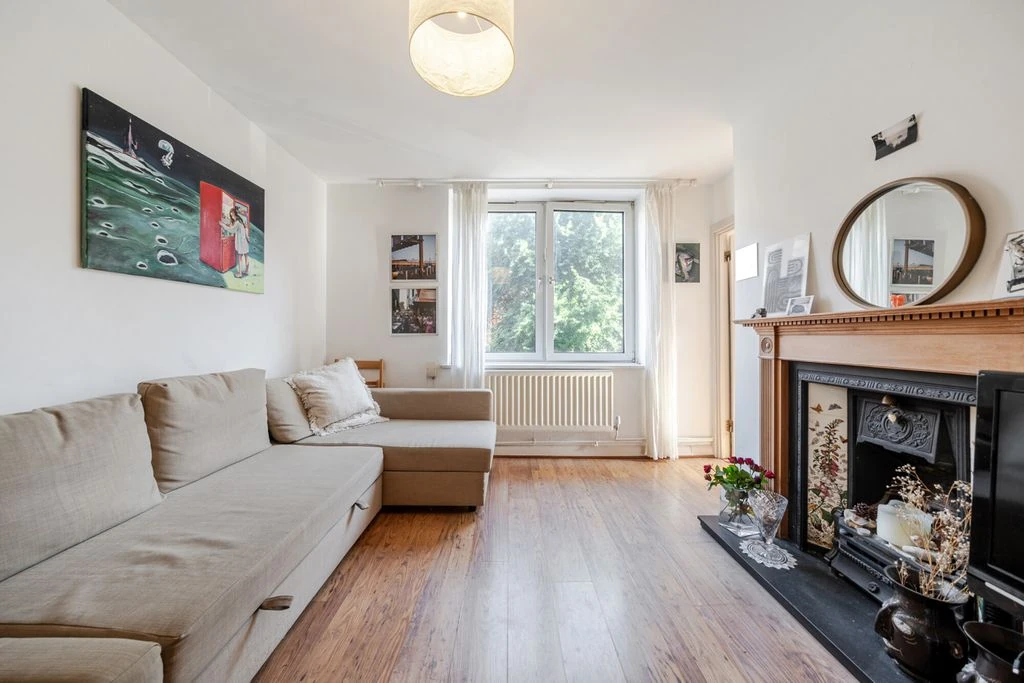 Flat in London, United Kingdom, 44 m² - picture 14