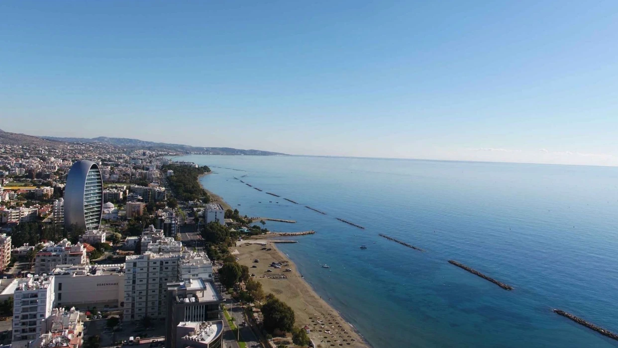 Piso en Limasol, Chipre, 581 m² - imagen 11