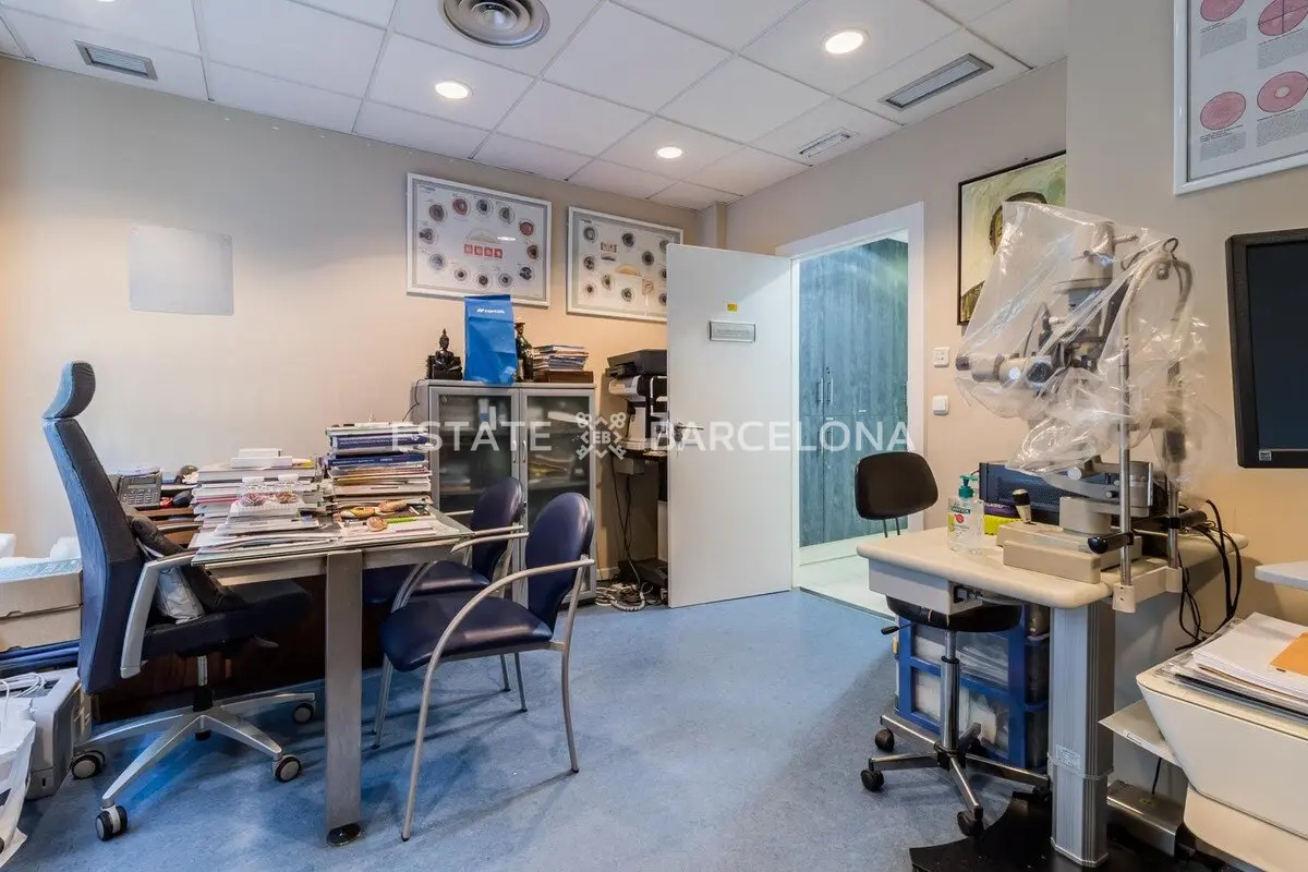 Biens commerciaux à Malaga, Espagne, 273 m² - image 12