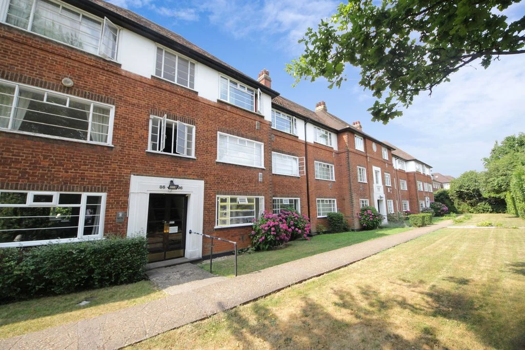Flat in London, United Kingdom, 82 m² - picture 6