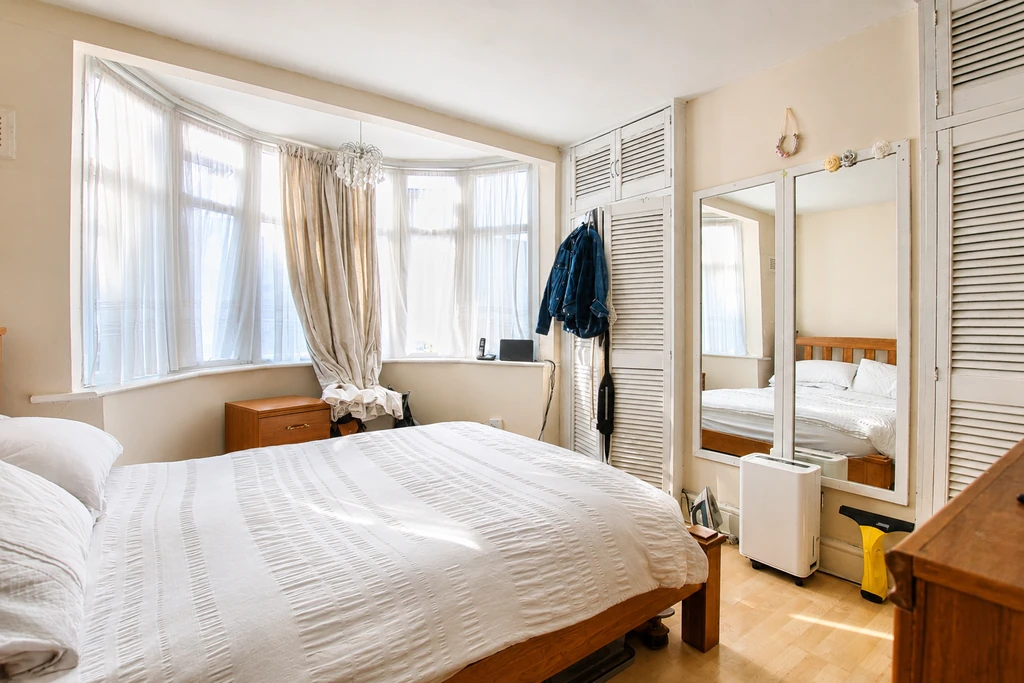 Flat in London, United Kingdom, 49 m² - picture 1