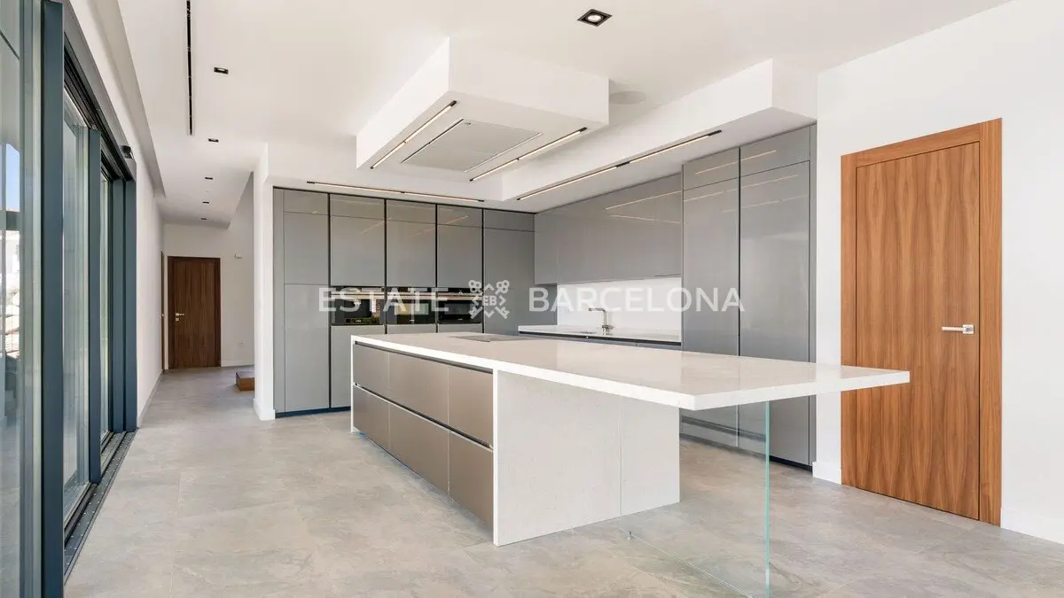 Villa en Benalmádena, España, 402 m² - imagen 7