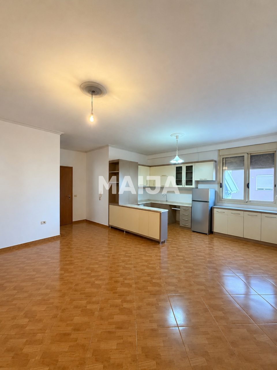 Maison à Vlora, Albanie, 116 m² - image 1
