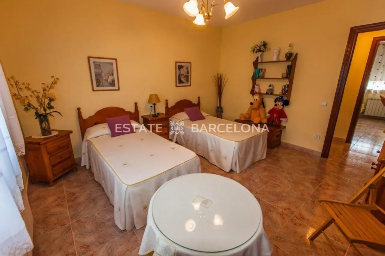 Villa à Calafell, Espagne, 430 m² - image 9