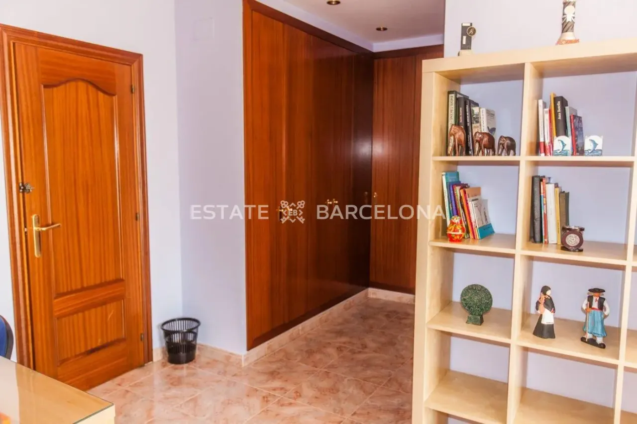 Villa à Calafell, Espagne, 430 m² - image 6