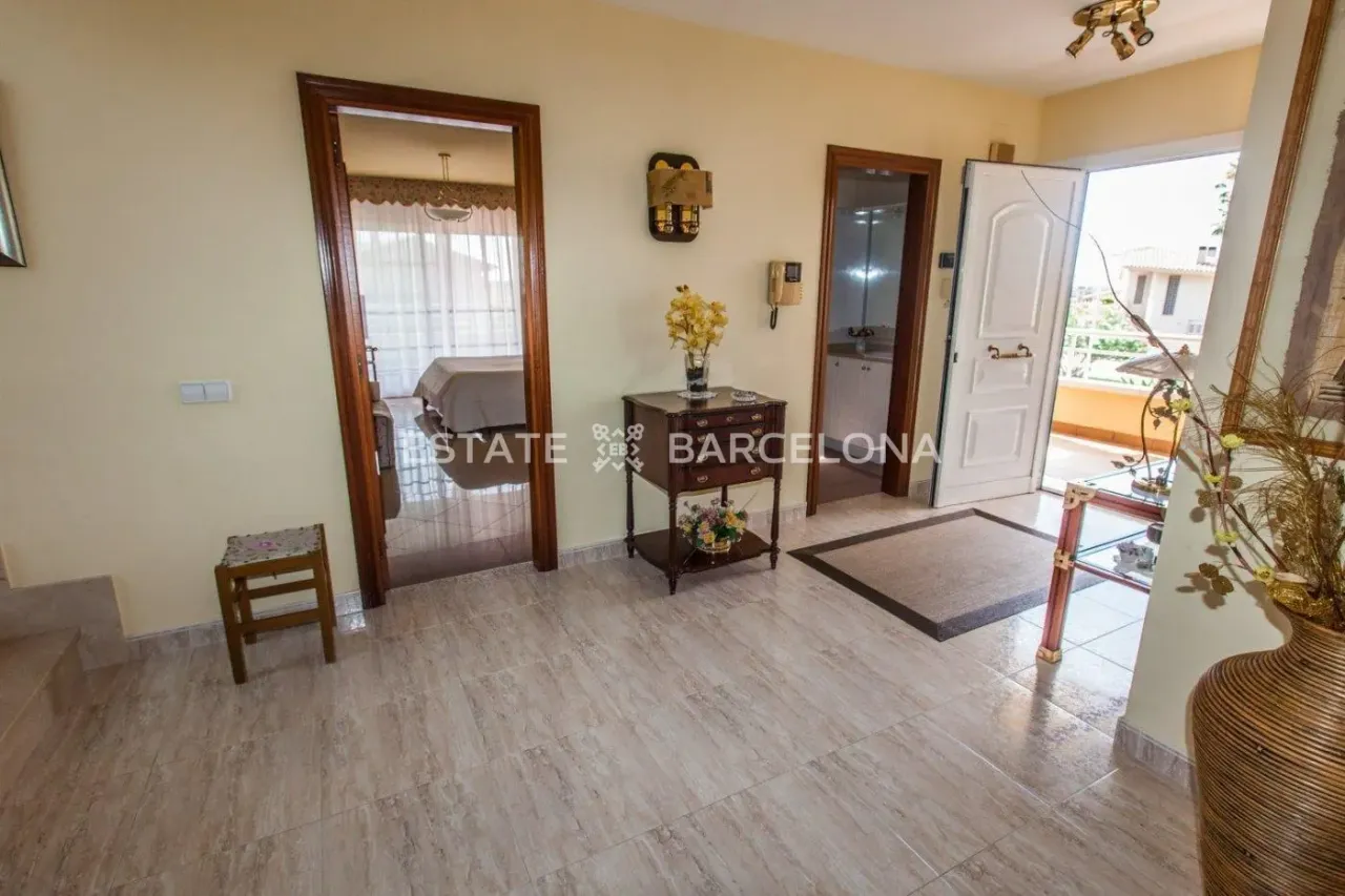 Villa à Calafell, Espagne, 430 m² - image 12