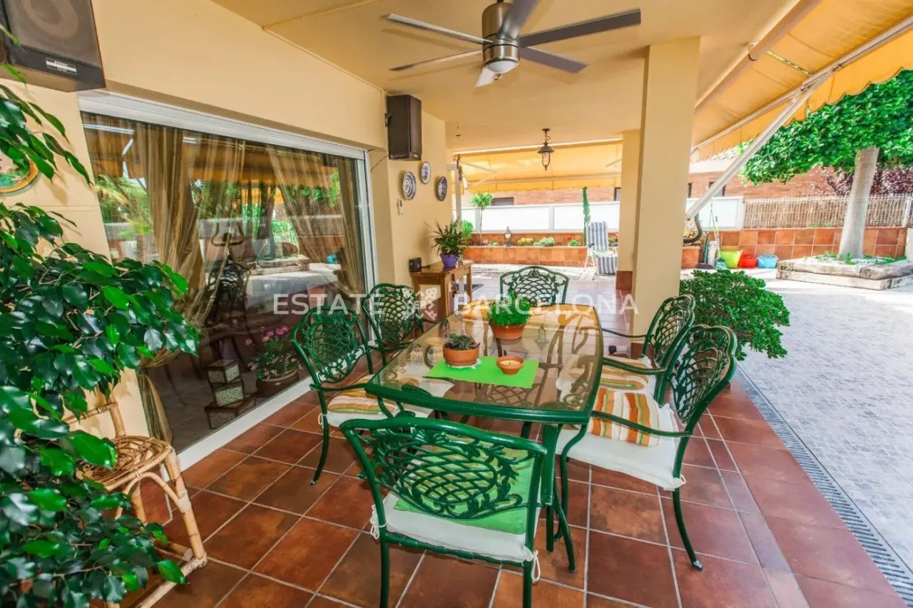 Villa à Calafell, Espagne, 430 m² - image 13