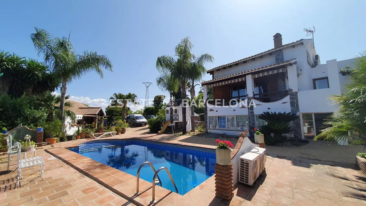 Villa à Malaga, Espagne, 367 m² - image 2