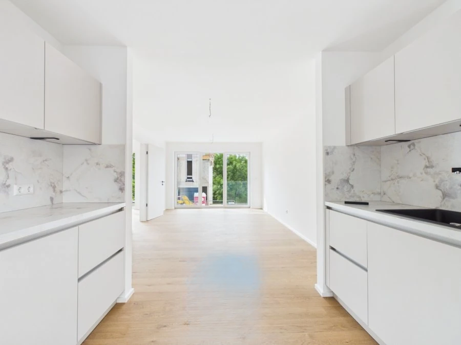 Flat in Luxembourg, Luxembourg, 51 m² - picture 2