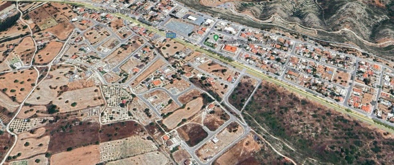 Grundstück in Pano Kivides, Zypern, 1 271 m² - Foto 1