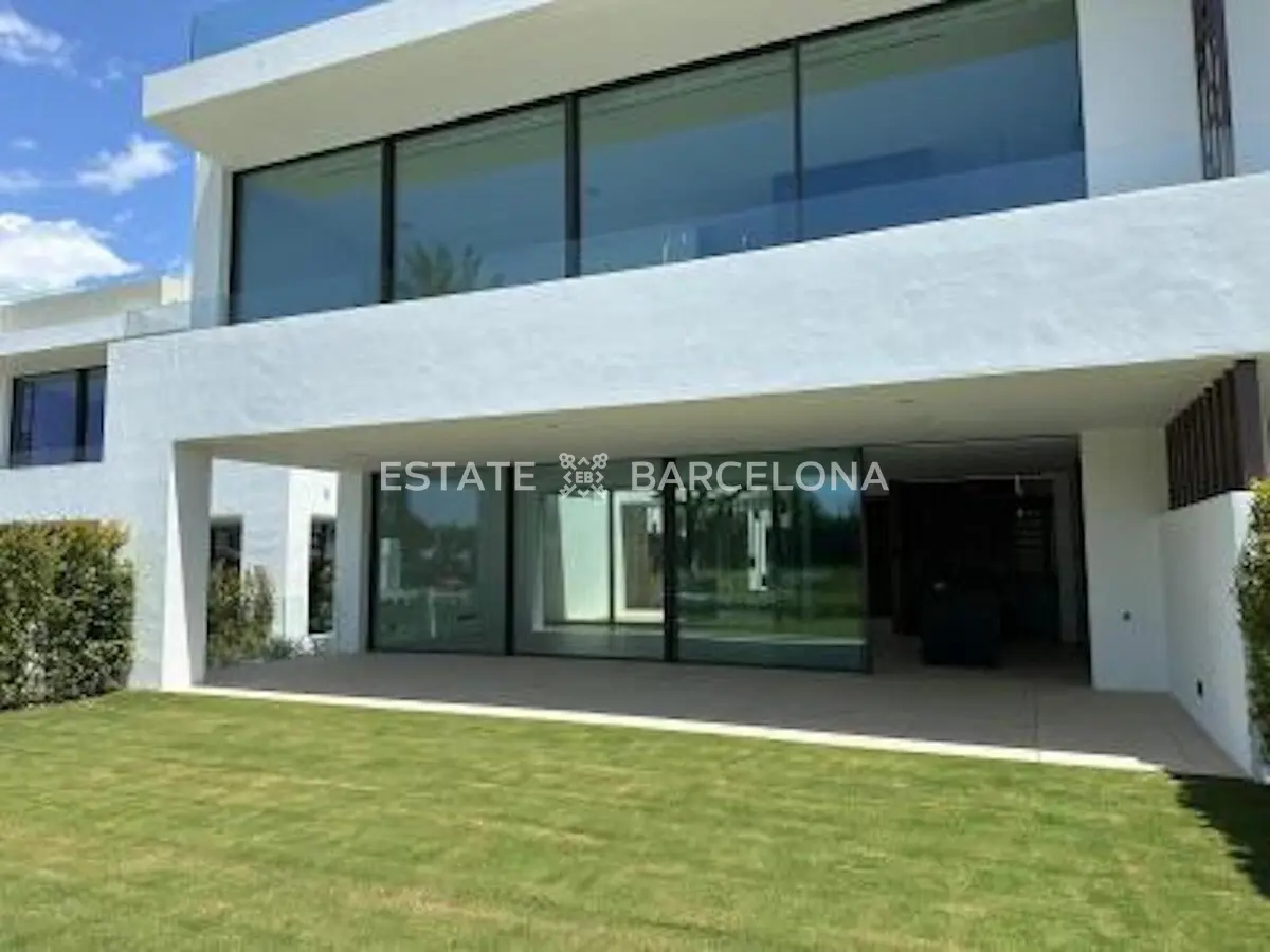 Villa a Malaga, Spagna, 375 m² - foto 2