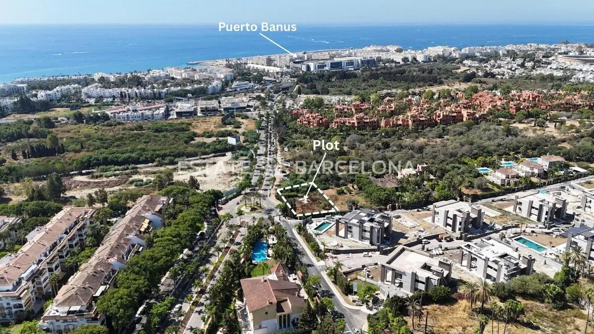 Land in Puerto Banus, Spain, 1 300 m² - picture 3