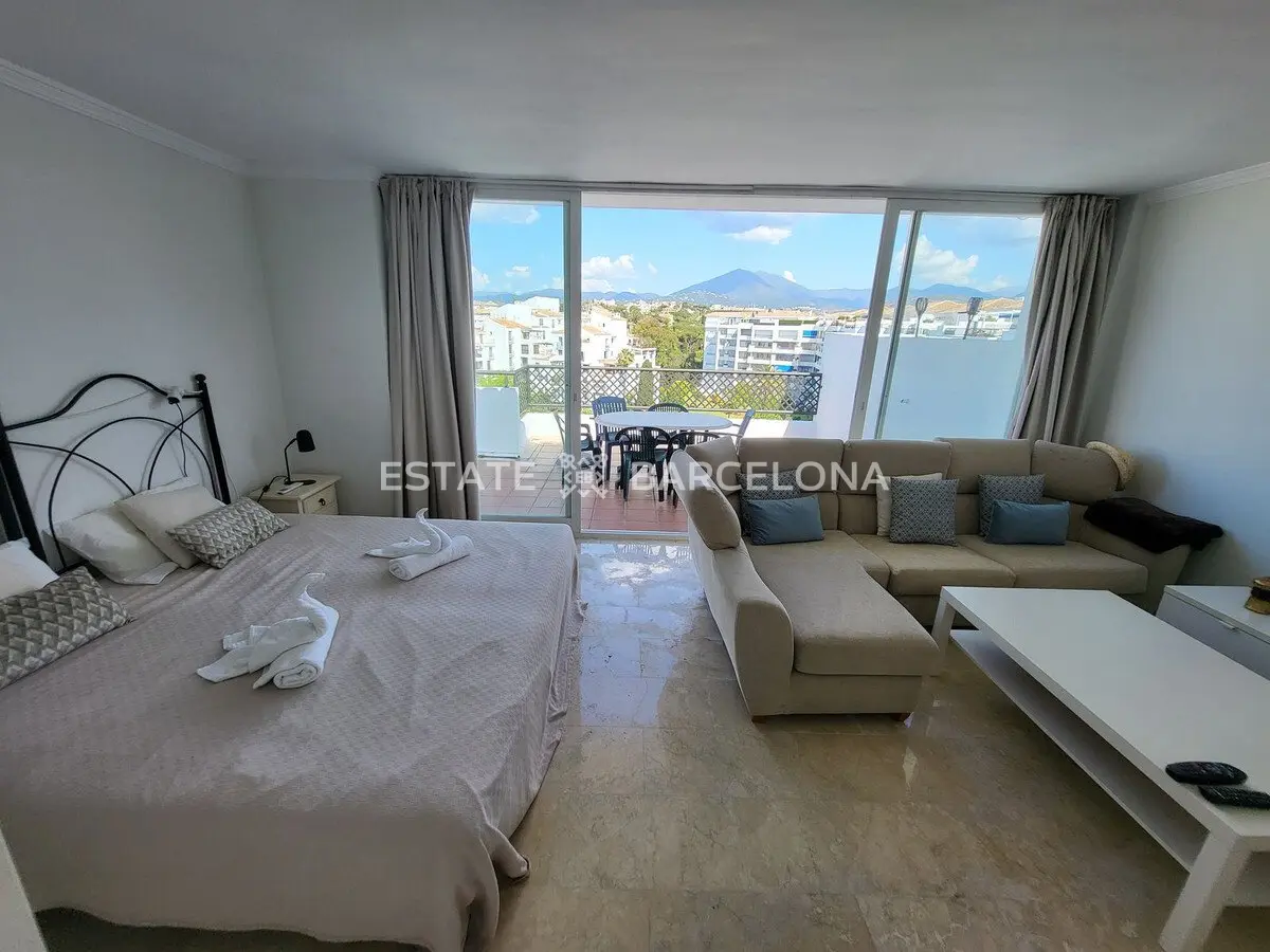 Penthouse in Malaga, Spain, 110 m² - picture 2