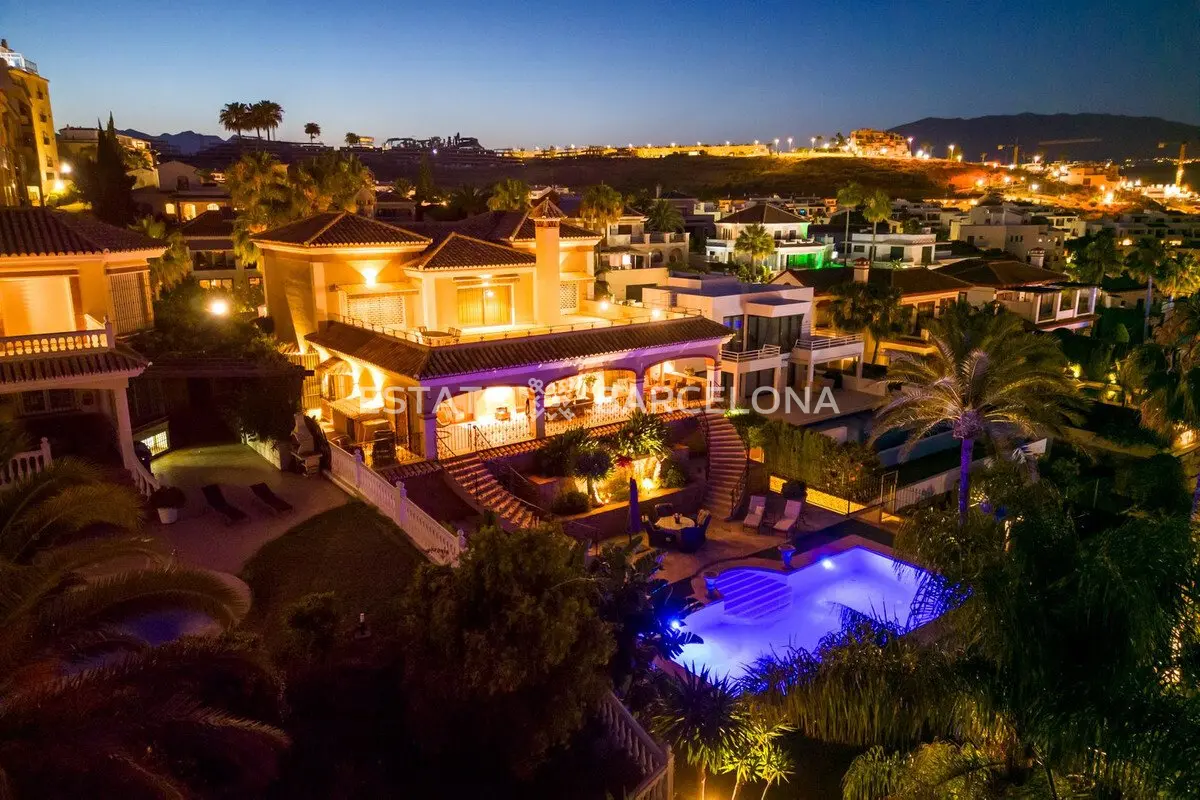 Villa in La Cala de Mijas, Spanien, 910 m² - Foto 3