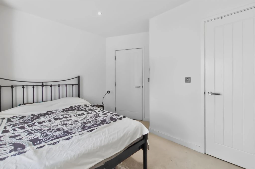 Flat in London, United Kingdom, 52 m² - picture 4