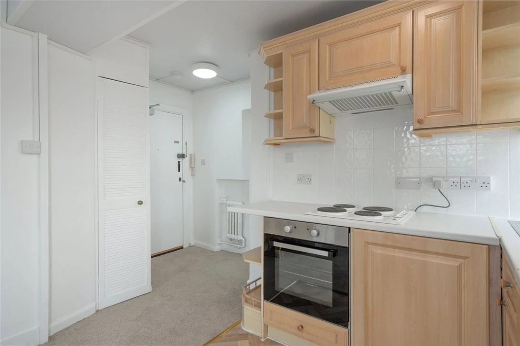 Flat in London, United Kingdom, 26 m² - picture 7