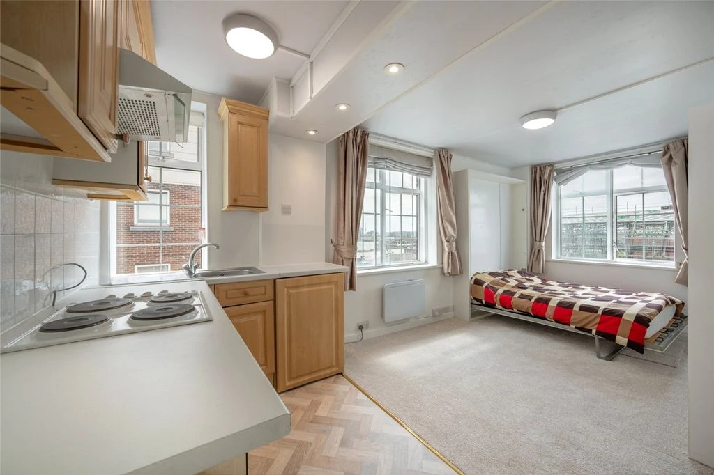 Flat in London, United Kingdom, 26 m² - picture 9