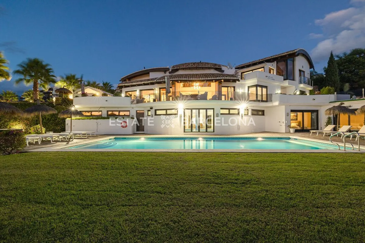 Villa in Malaga, Spanien, 1 081 m² - Foto 16