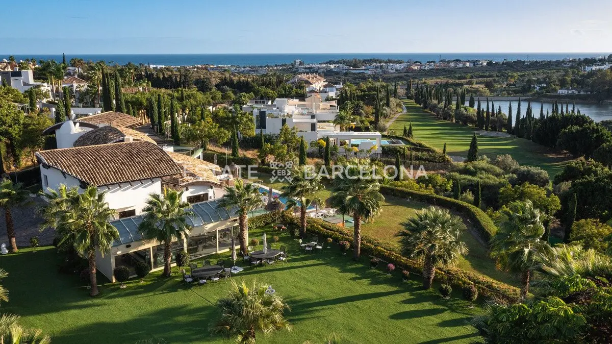 Villa in Malaga, Spanien, 1 081 m² - Foto 11
