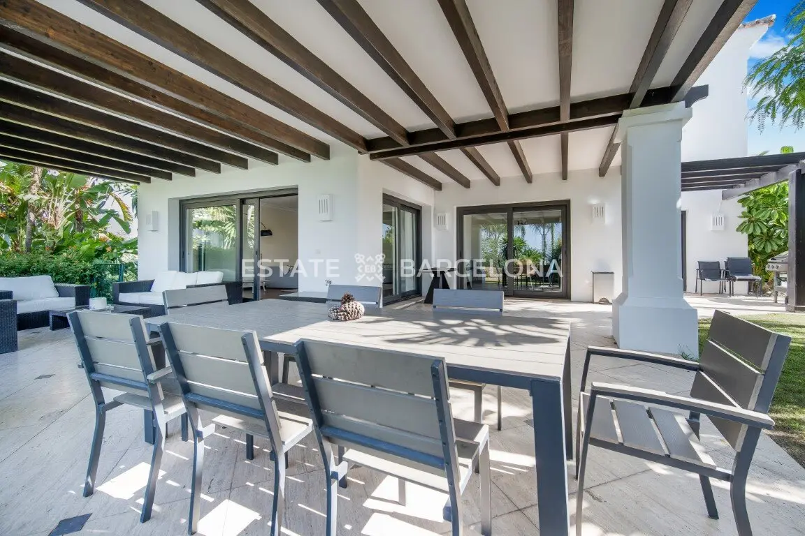 Villa en Marbella, España, 550 m² - imagen 8