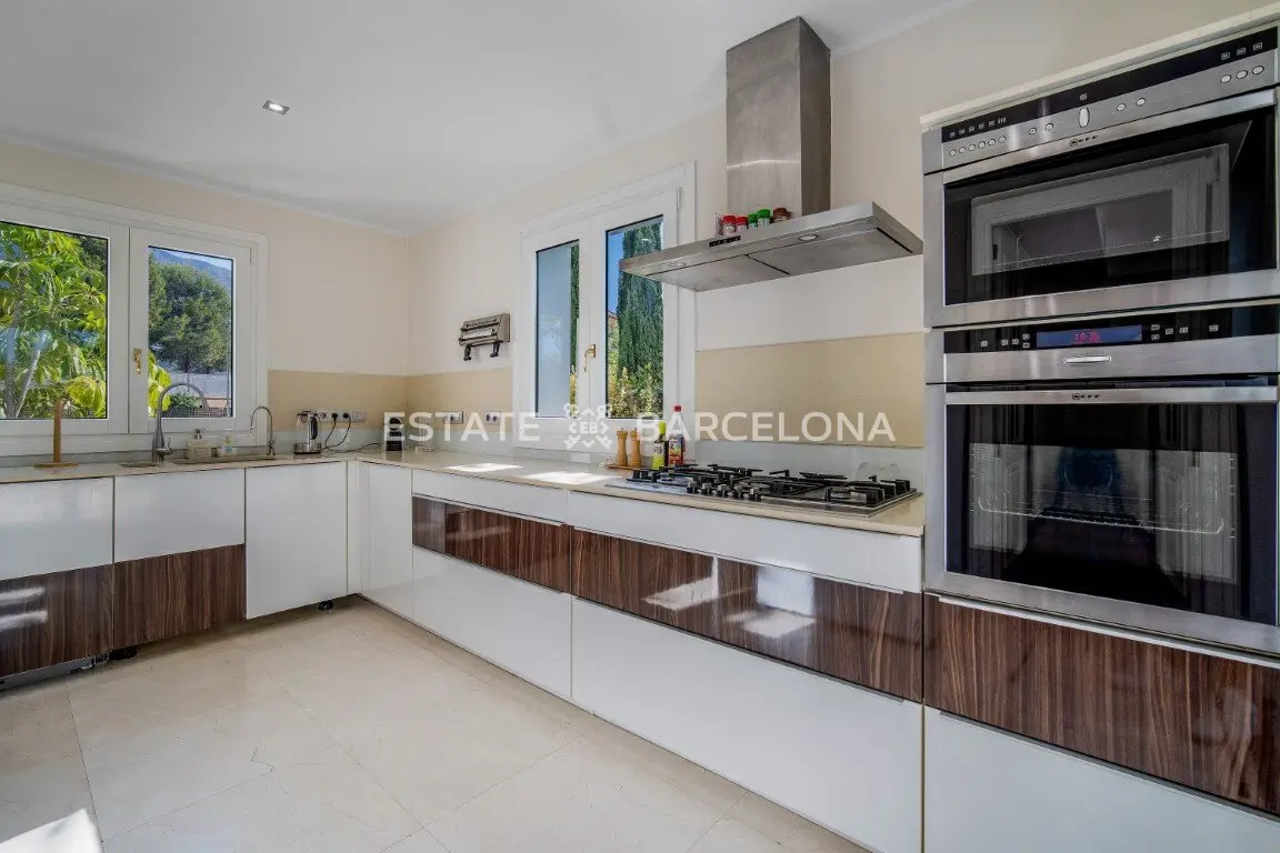 Villa en Marbella, España, 550 m² - imagen 5