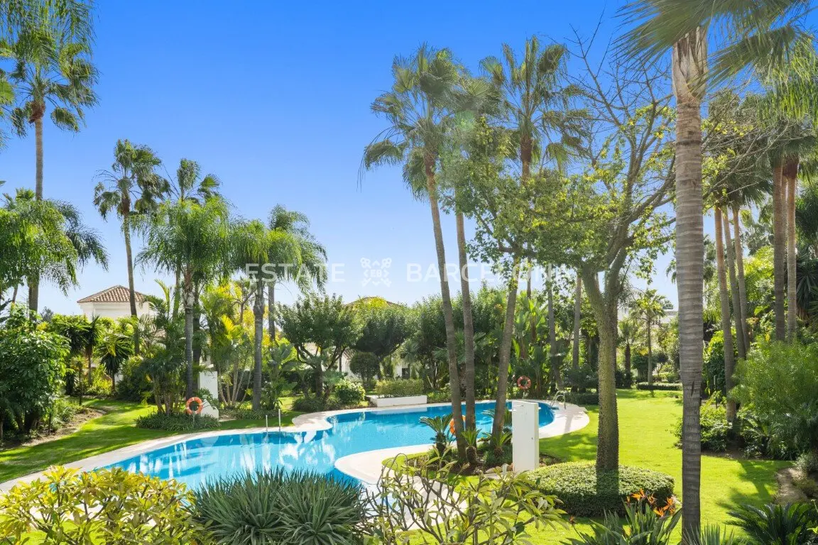 Villa en Marbella, España, 550 m² - imagen 2