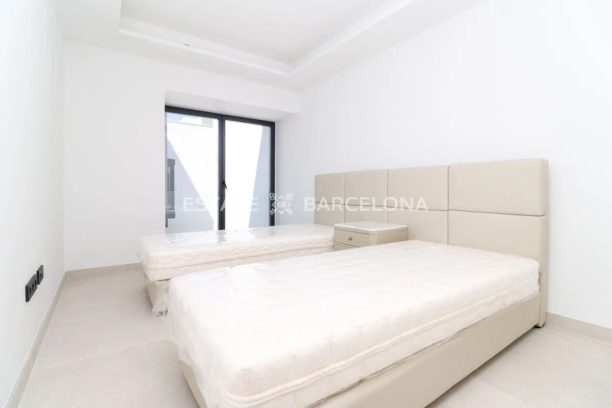 Casa adosada en Estepona, España, 354 m² - imagen 5