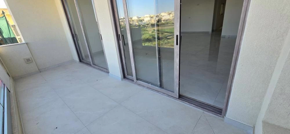 Flat in San Lawrenz, Malta, 176 m² - picture 1