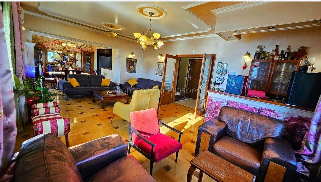 Casa a Herceg-Novi, Montenegro, 293 m² - foto 4