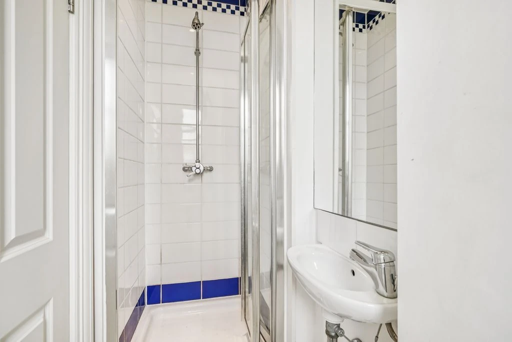 Flat in London, United Kingdom, 69 m² - picture 1