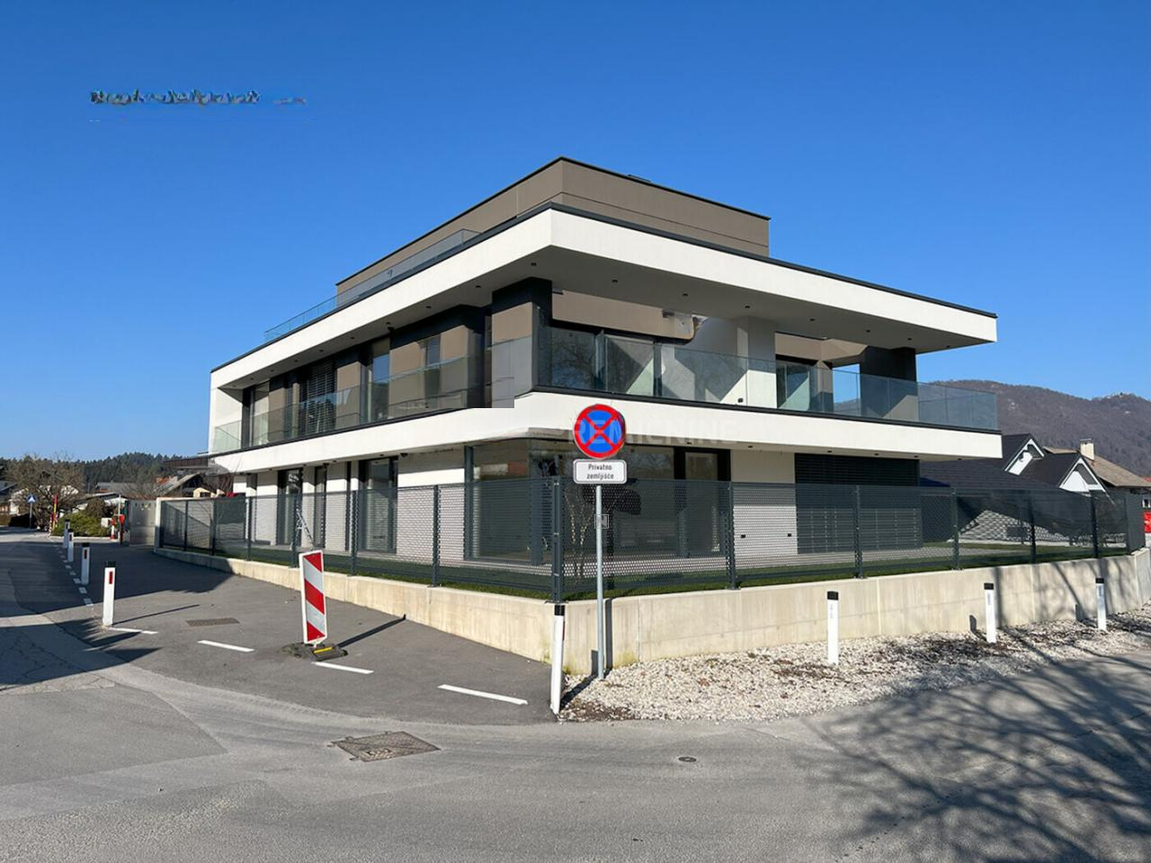 Piso en Liubliana, Eslovenia, 239 m² - imagen 1