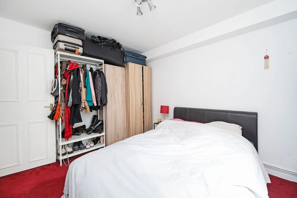 Flat in London, United Kingdom, 40 m² - picture 2