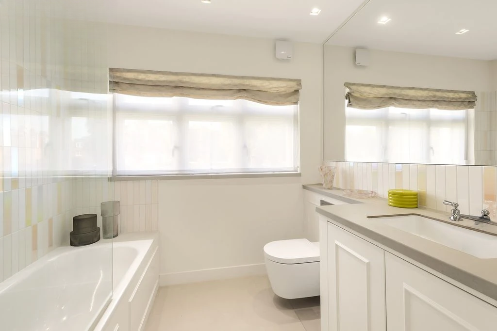 Flat in London, United Kingdom, 257 m² - picture 6