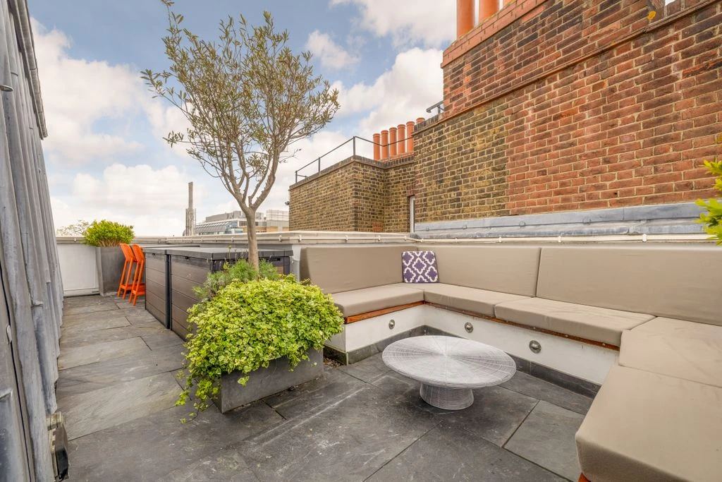 Flat in London, United Kingdom, 174 m² - picture 6