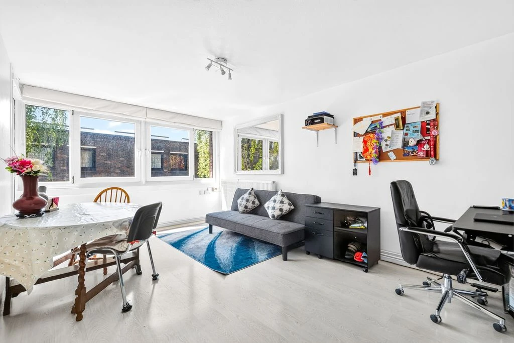 Flat in London, United Kingdom, 49 m² - picture 8