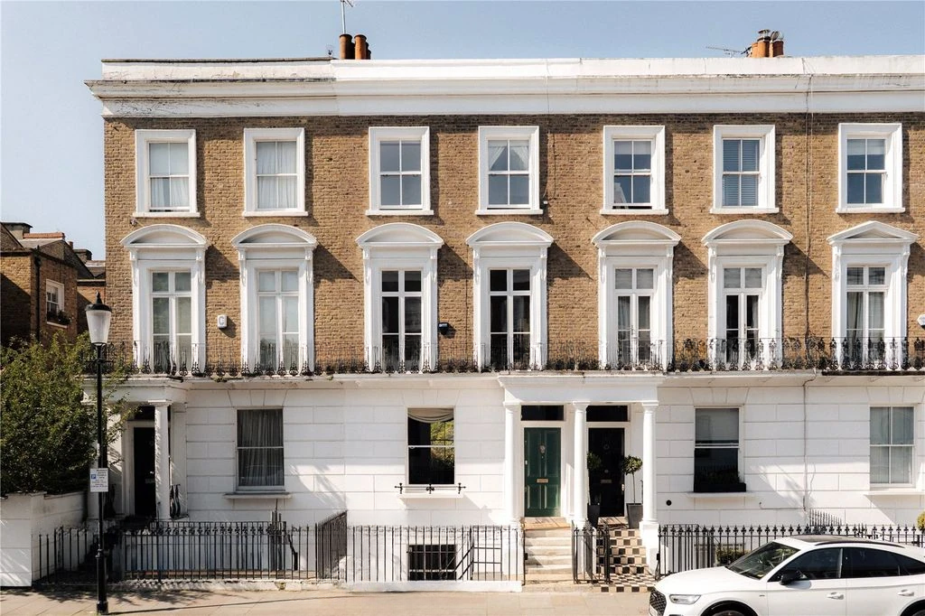 Flat in London, United Kingdom, 213 m² - picture 8