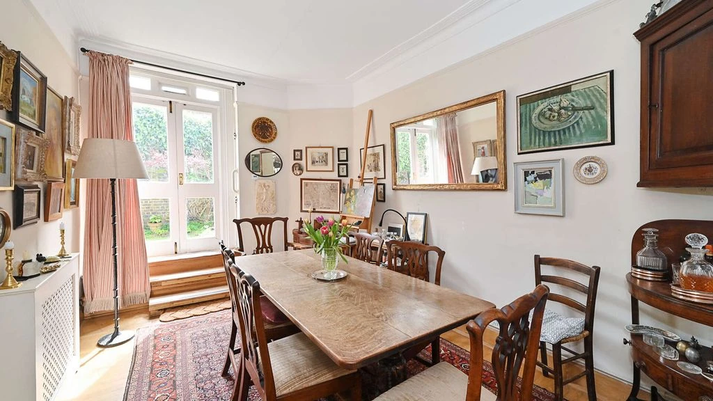 Flat in London, United Kingdom, 139 m² - picture 10