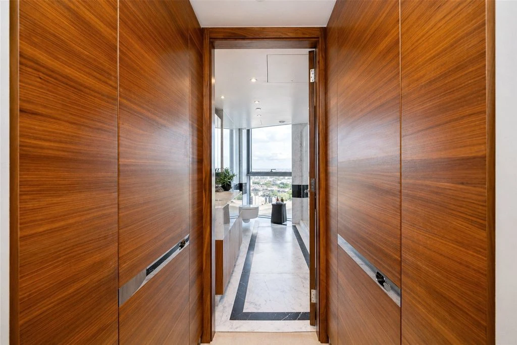 Flat in London, United Kingdom, 201 m² - picture 15