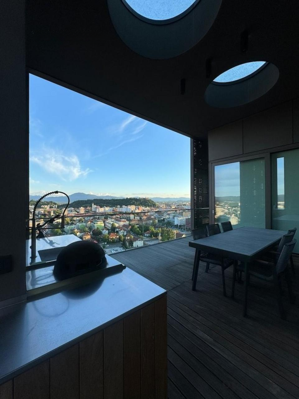 Flat in Ljubljana, Slovenia, 326 m² - picture 5