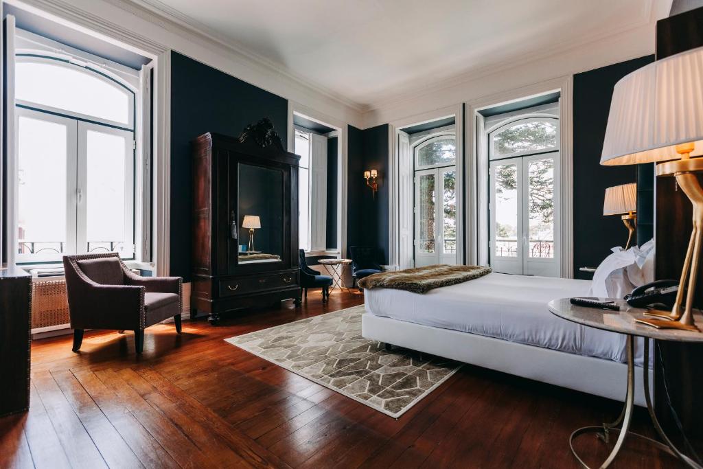Hotel in Lisbon, Portugal, 30 000 m² - picture 1