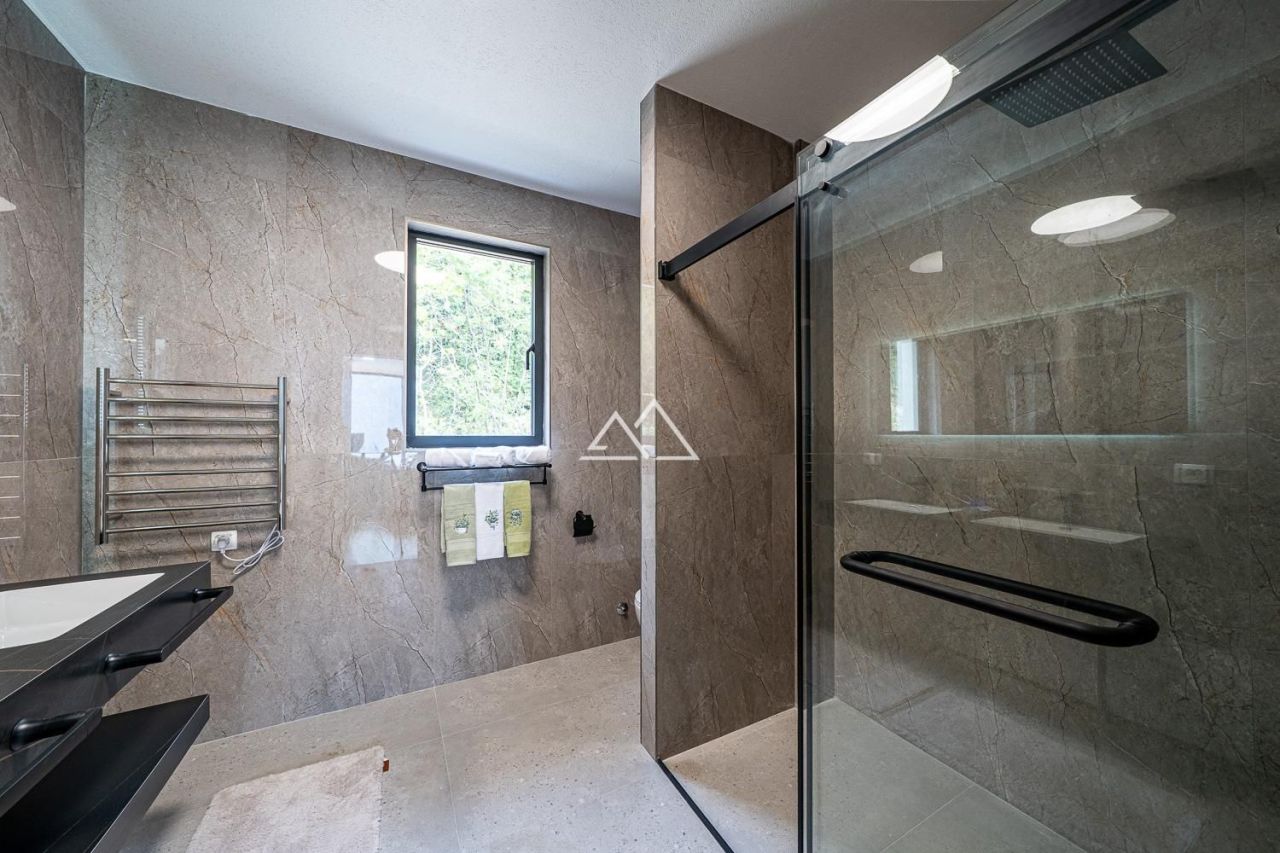 Villa à Dobrota, Monténégro, 413 m² - image 14
