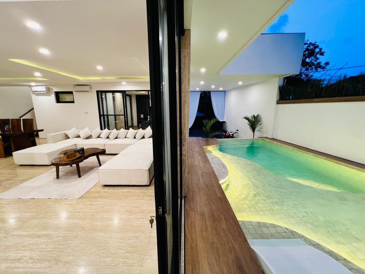 Villa in Ungasan, Indonesia, 380 m² - picture 2