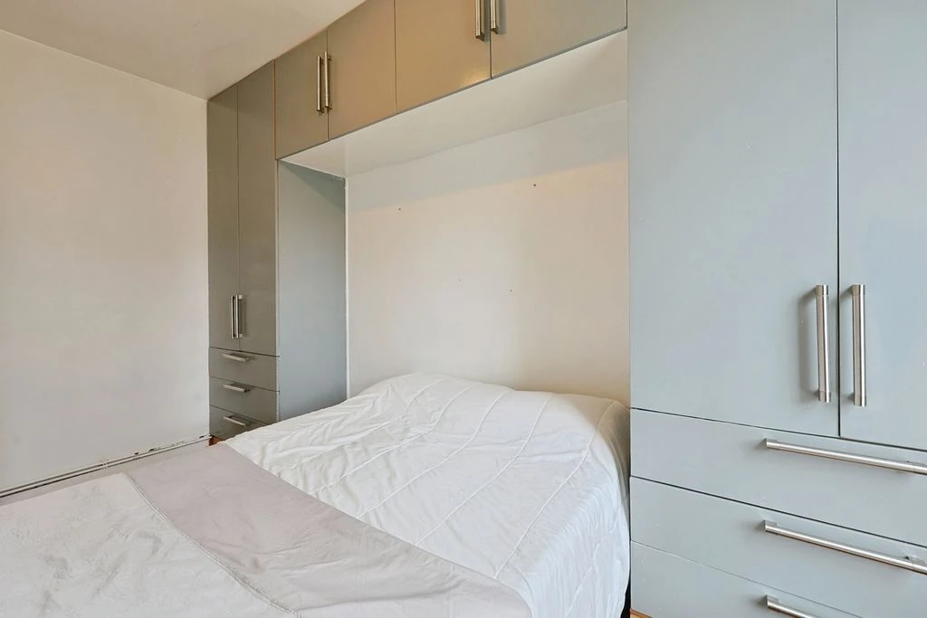 Flat in London, United Kingdom, 58 m² - picture 8