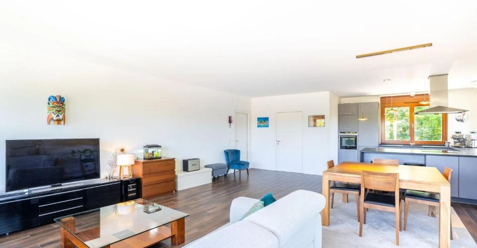Flat in Geneva, Switzerland, 148 m² - picture 2