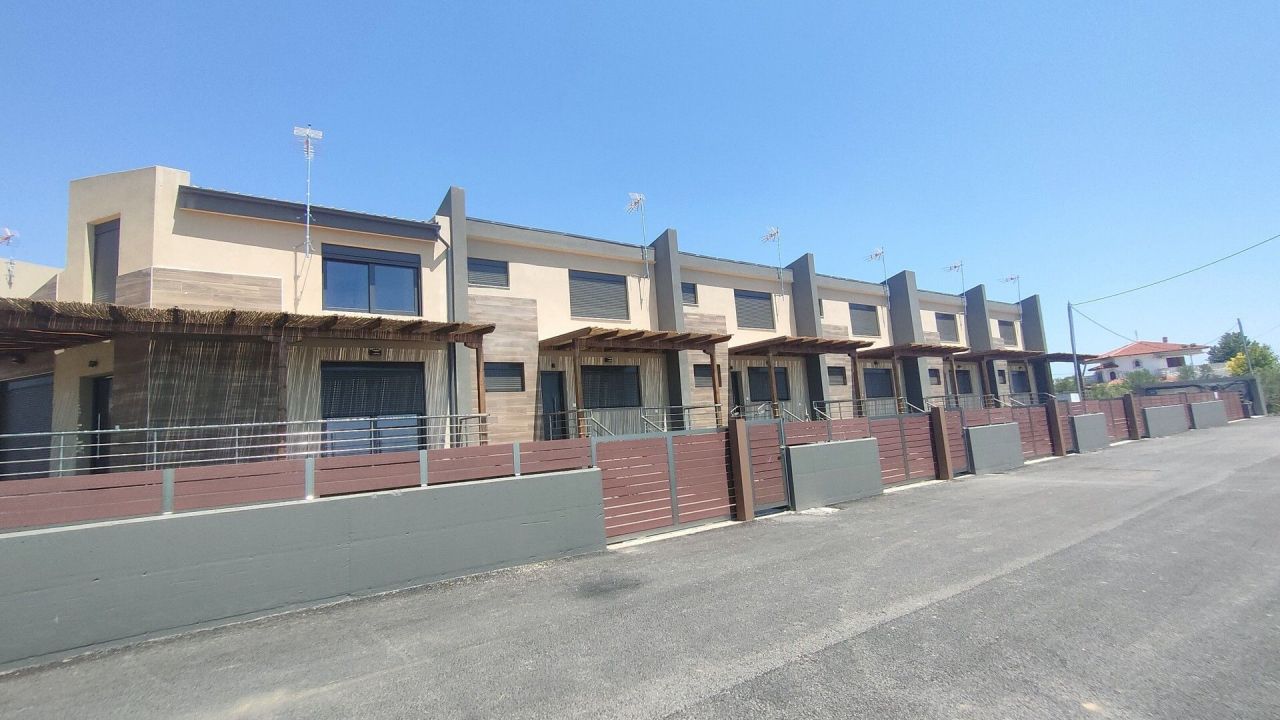 Maison urbaine en Chalcidique, Grèce, 71 m² - image 2