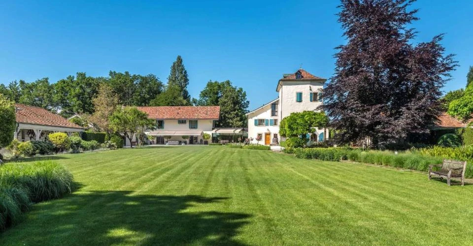 Casa a Ginevra, Svizzera, 1 020 m² - foto 1