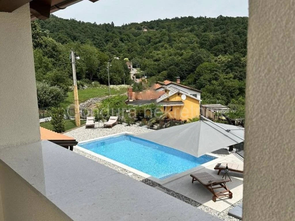 House in Opatija, Croatia, 328 m² - picture 1