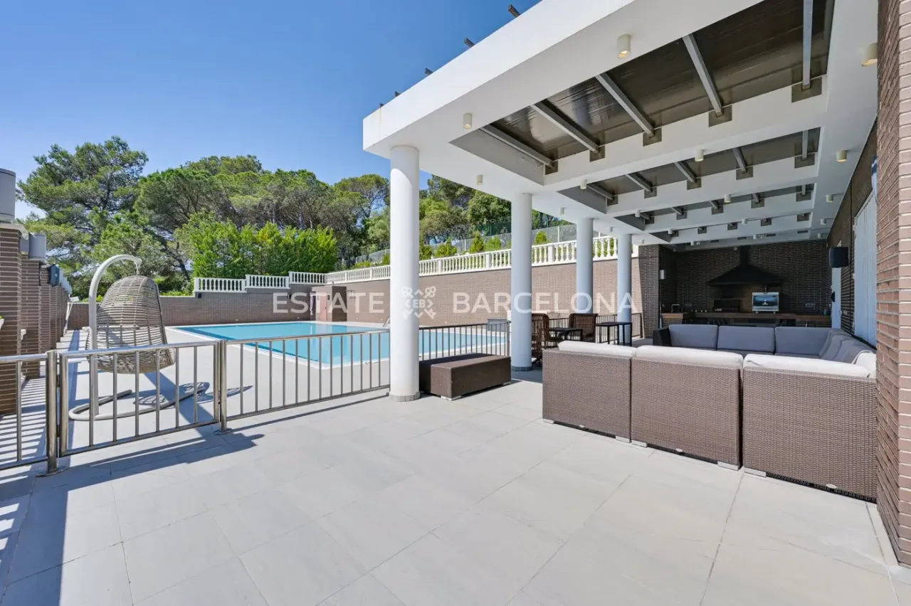Villa en Platja D'Aro, España, 1 900 m² - imagen 2