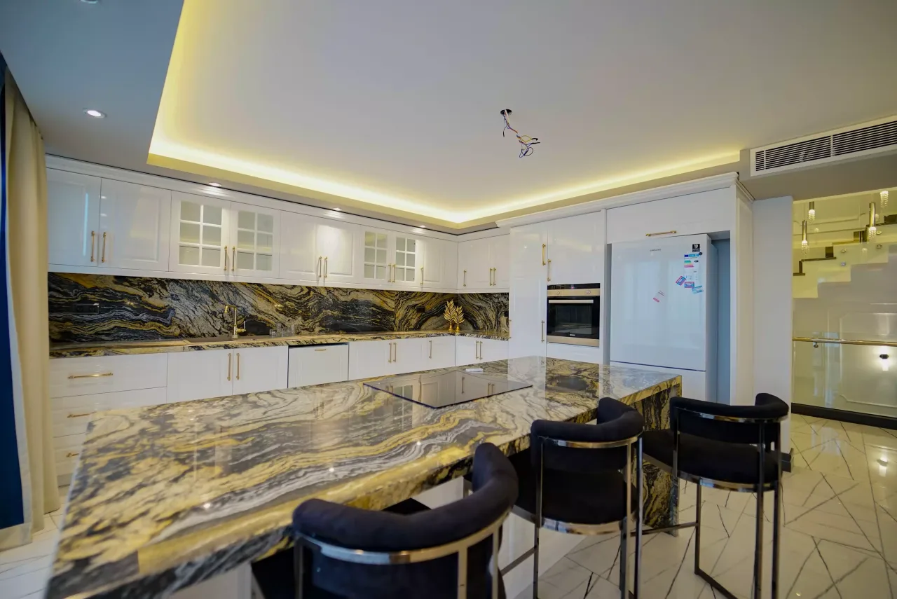 Villa en Alanya, Turquia, 700 m² - imagen 6